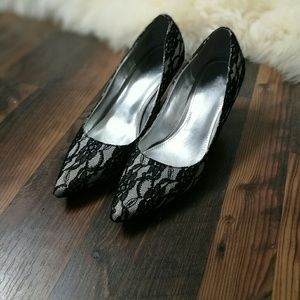 Black and White Lace Kitten Heels